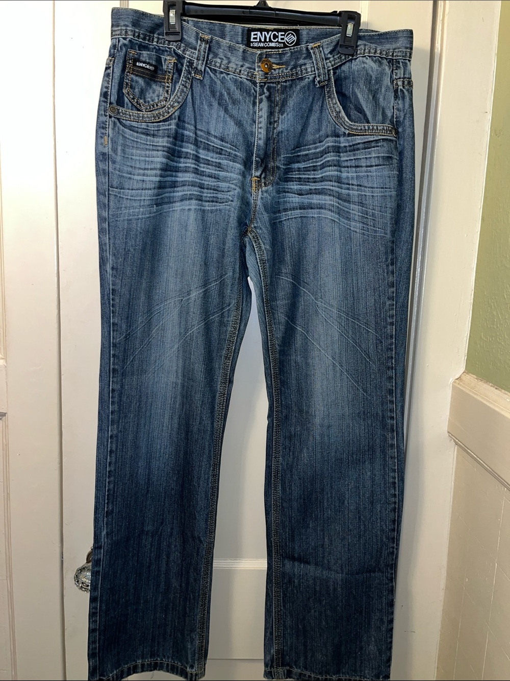 Enyce Men's Medium Blue Bootcut Jeans